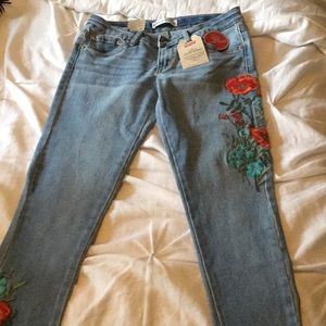 Flower lace Levi jeans